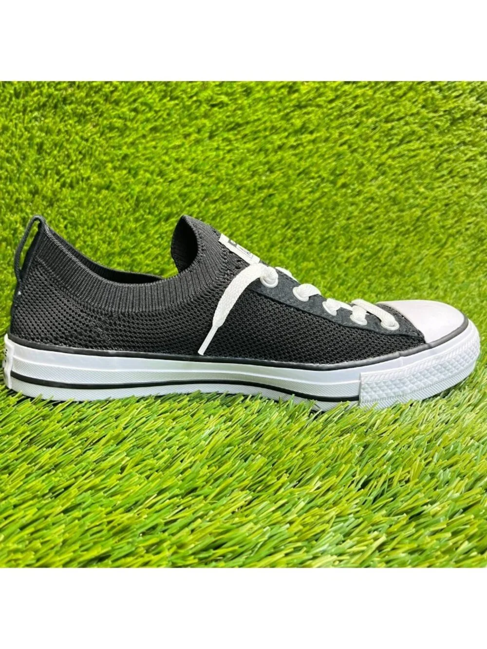 Converse Chuck Taylor All Star Boys Size 6Y Black White Athletic Shoes Sneakers